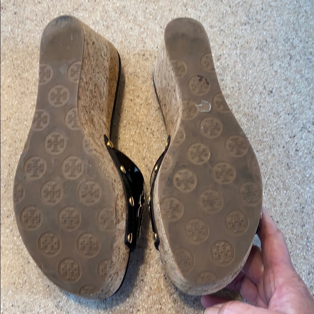 Tory Burch Pamela 3” Black Patent Leather and Cork Wedge Heels - Picture 5 of 7